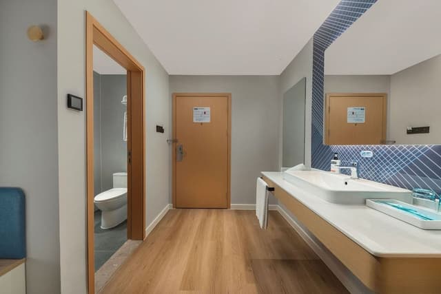 Standard Room, 2 Twin Beds, Balcony