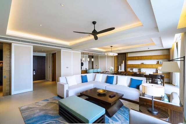 ONE BEDROOM DELUXE SUITE - OCEAN VIEW