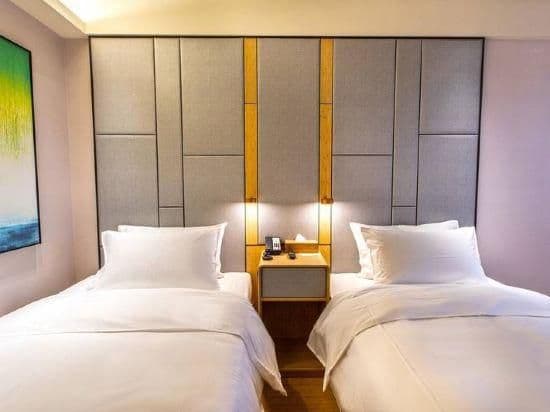 Memory Foam Superior Twin Room