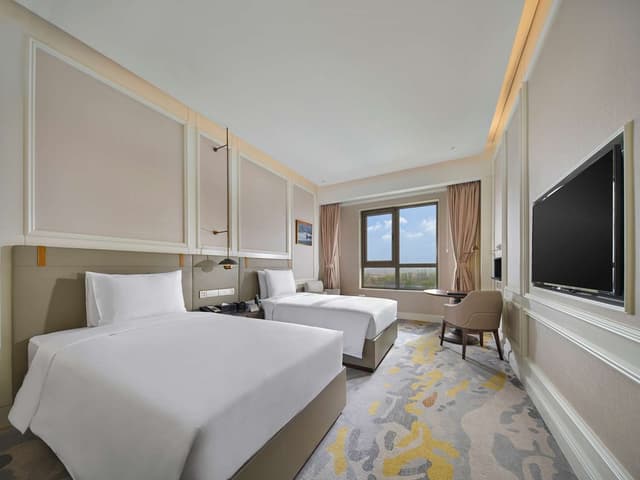 TWIN DELUXE ROOM WITH BALCONY
