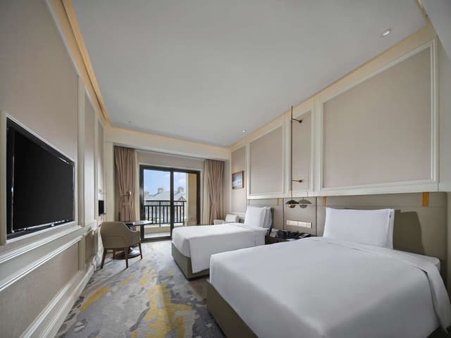 TWIN DELUXE ROOM WITH BALCONY