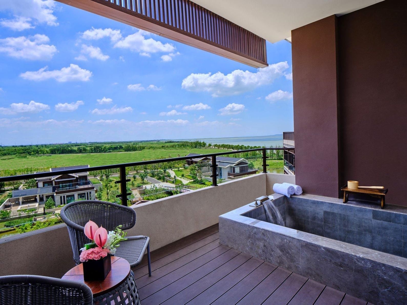 รีสอร์ทน้ำพุร้อนฮัวลักซ์ ซูโจว เบย์ (Hualuxe Suzhou Bay Hot Spring Resort)4