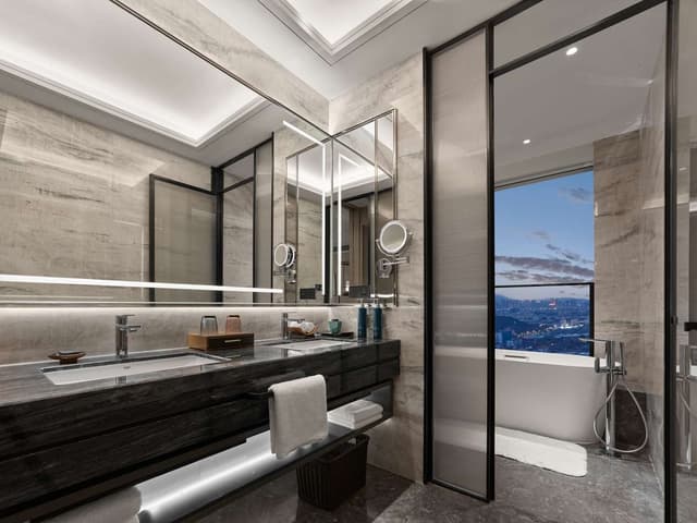 KING DELUXE SUITE