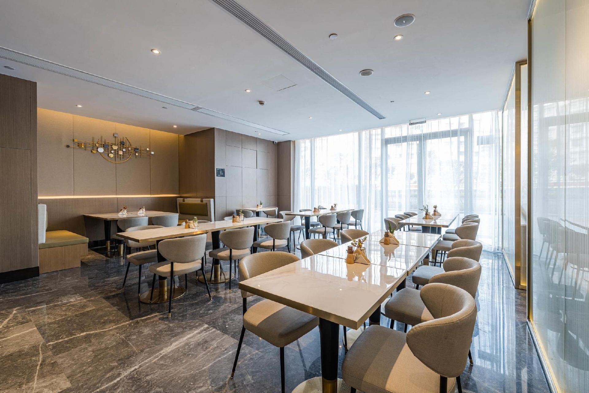 โรงแรมอาทัวร์ หนิงป่อ ถ.เว่ยถาน จิงซินเทียนดี้ (Atour Hotel Ningbo Waitan Road Jingxin Tiandi)1