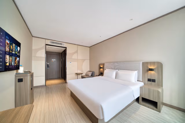 Huazhu - Superior BedRoom