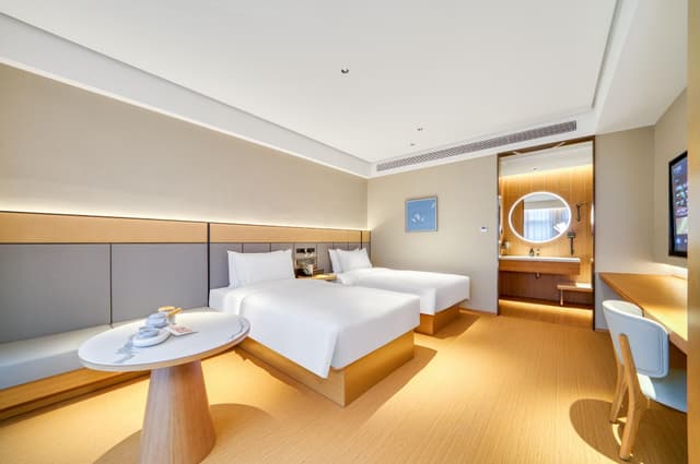 Huazhu - Business Twin Room