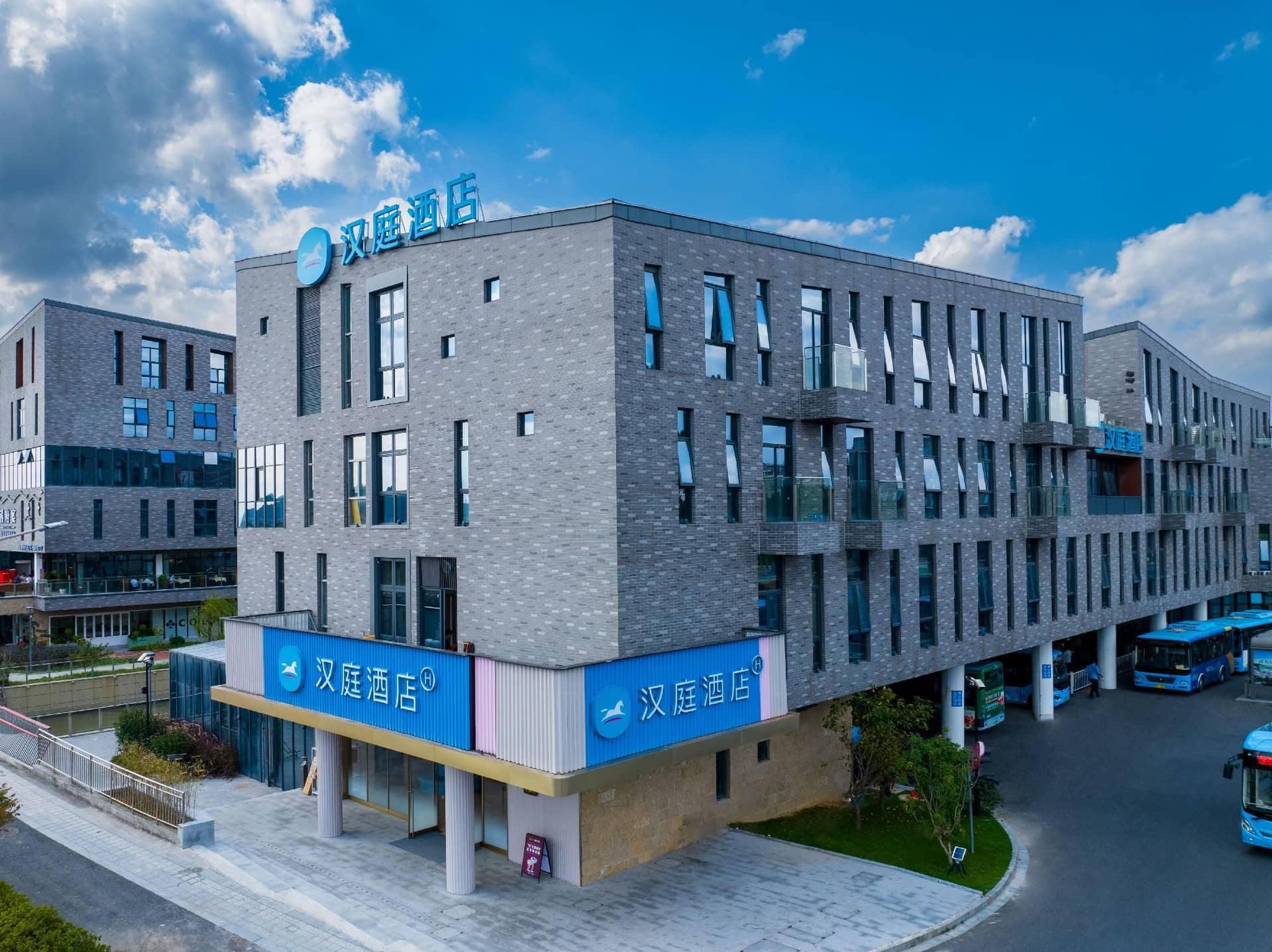 Hanting Hotel Ningbo Dongqian Lake Subway Station Hanting Hotel Ningbo Dongqian Lake Subway Station
