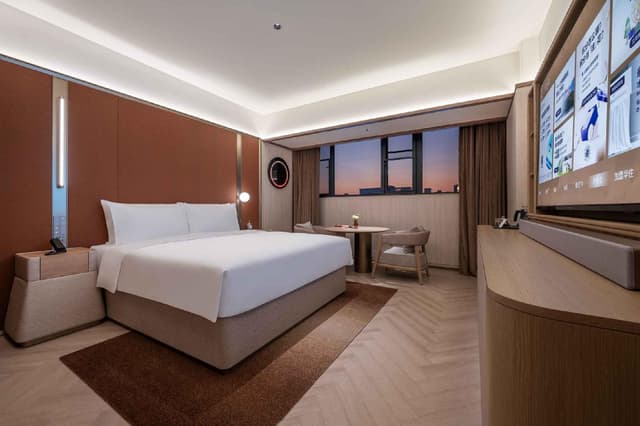 Huazhu - Superior BedRoom