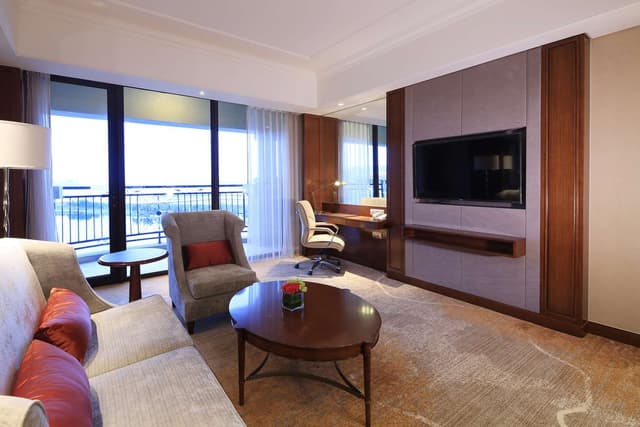ONE BEDROOM SUITE