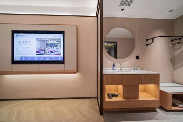 Huazhu - Family Room
