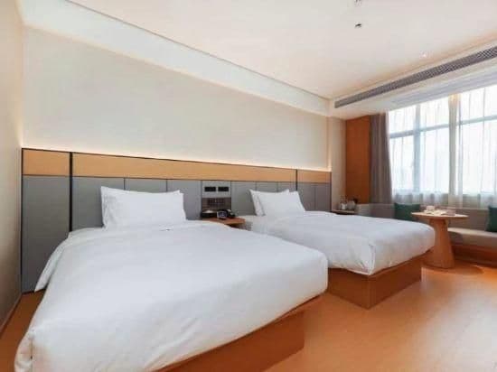 Memory Foam Superior Twin Room