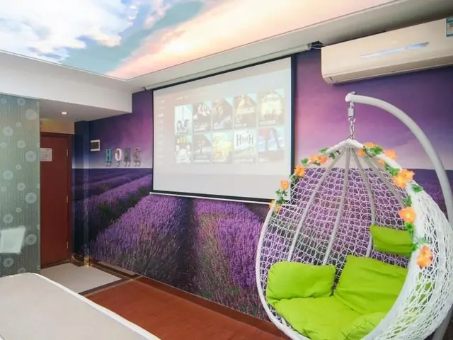 GTI - Feature 1 Bed Room, Theme