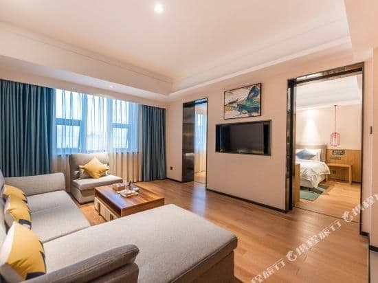 Happy Living Suite