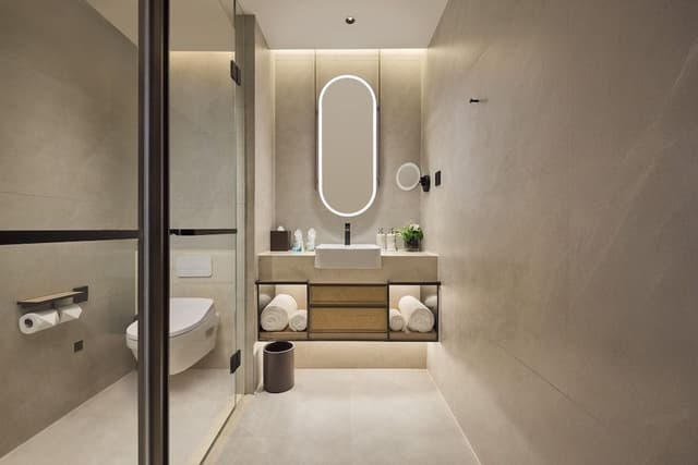 Deluxe Suite, 2 Bedrooms, Club Lounge Access, City View