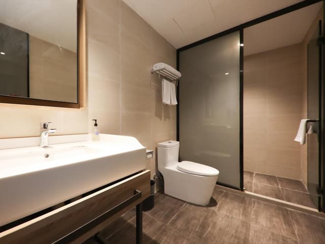 Huazhu - Youjia 1 Bed Room With View