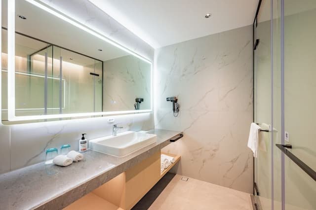 Standard Room, 1 King Bed, River View (Extra Floor Space)
