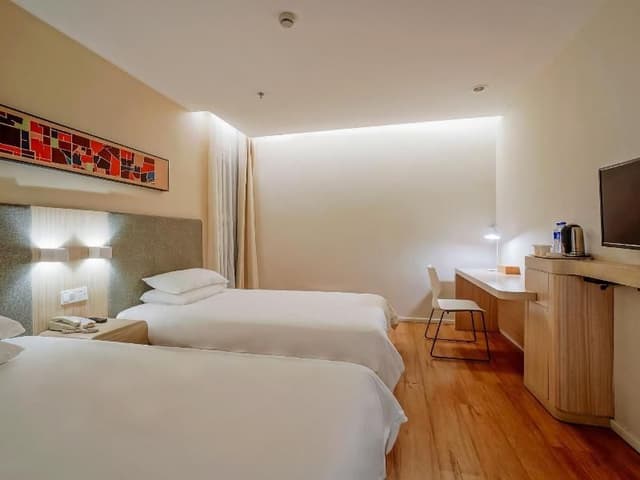 Twin Room A (Without window)