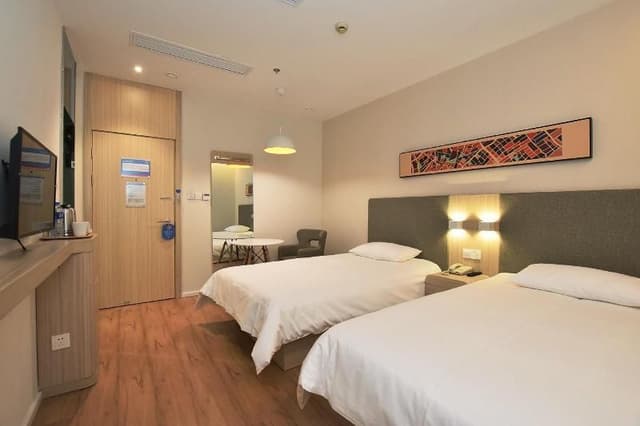 Twin Room A (Without window)