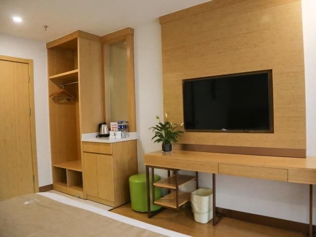 GTR - Superior 1 Bed Room with 1.8M Bed