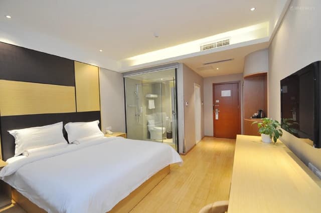 Huazhu - Destress Superior Bed Room