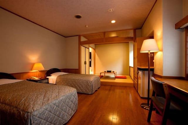 Standard Twin Room with Tatami Area and Japanese Futon