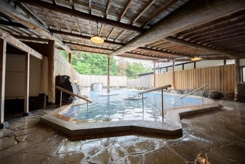 Yufuin Onsen Tsukanoma0