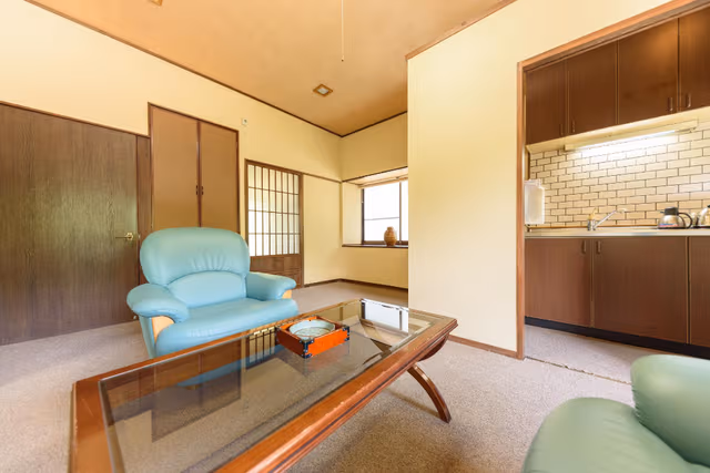 Japanese-Western Style Room 10