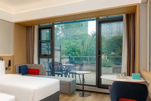 2 Double Standard Balcony