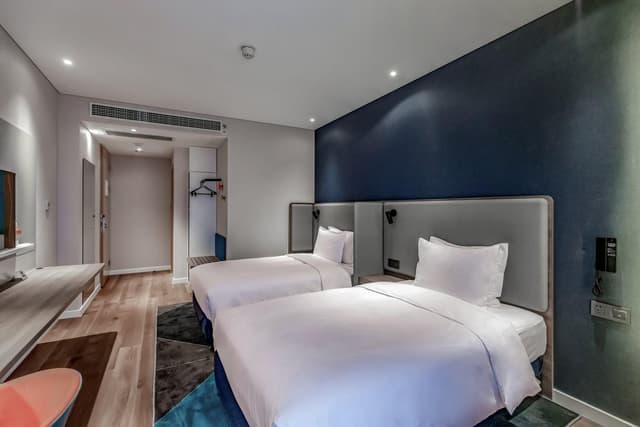 2 Twin Standard Extra Floor Space