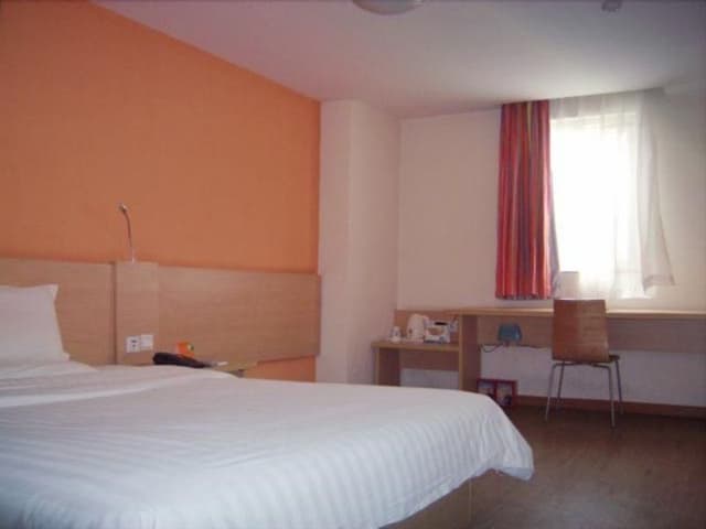 7 Days - Zizhu Bed Room