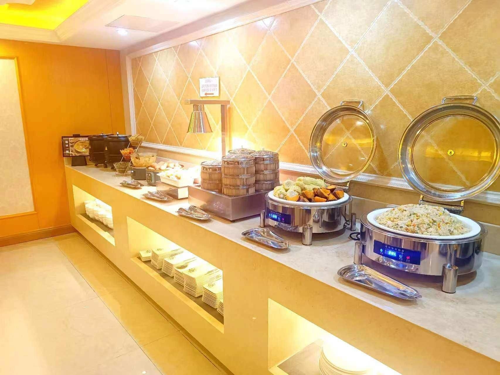 โรงแรมเวียนนา อินเตอร์เนชันแนล ฝูโจว ถ.อู่ซือ (Vienna International Hotel Fuzhou Wusi Road)1