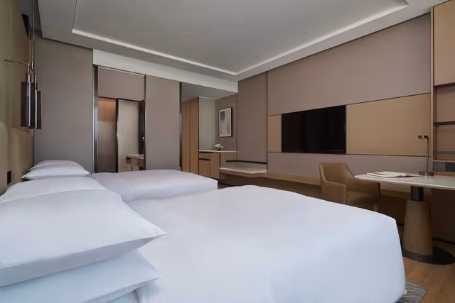 Superior Room, 1 King Bed