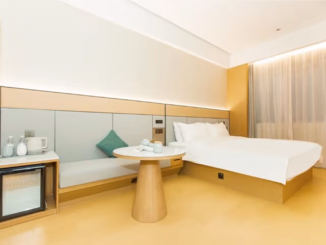 Huazhu - Zero Pressure Bed Room