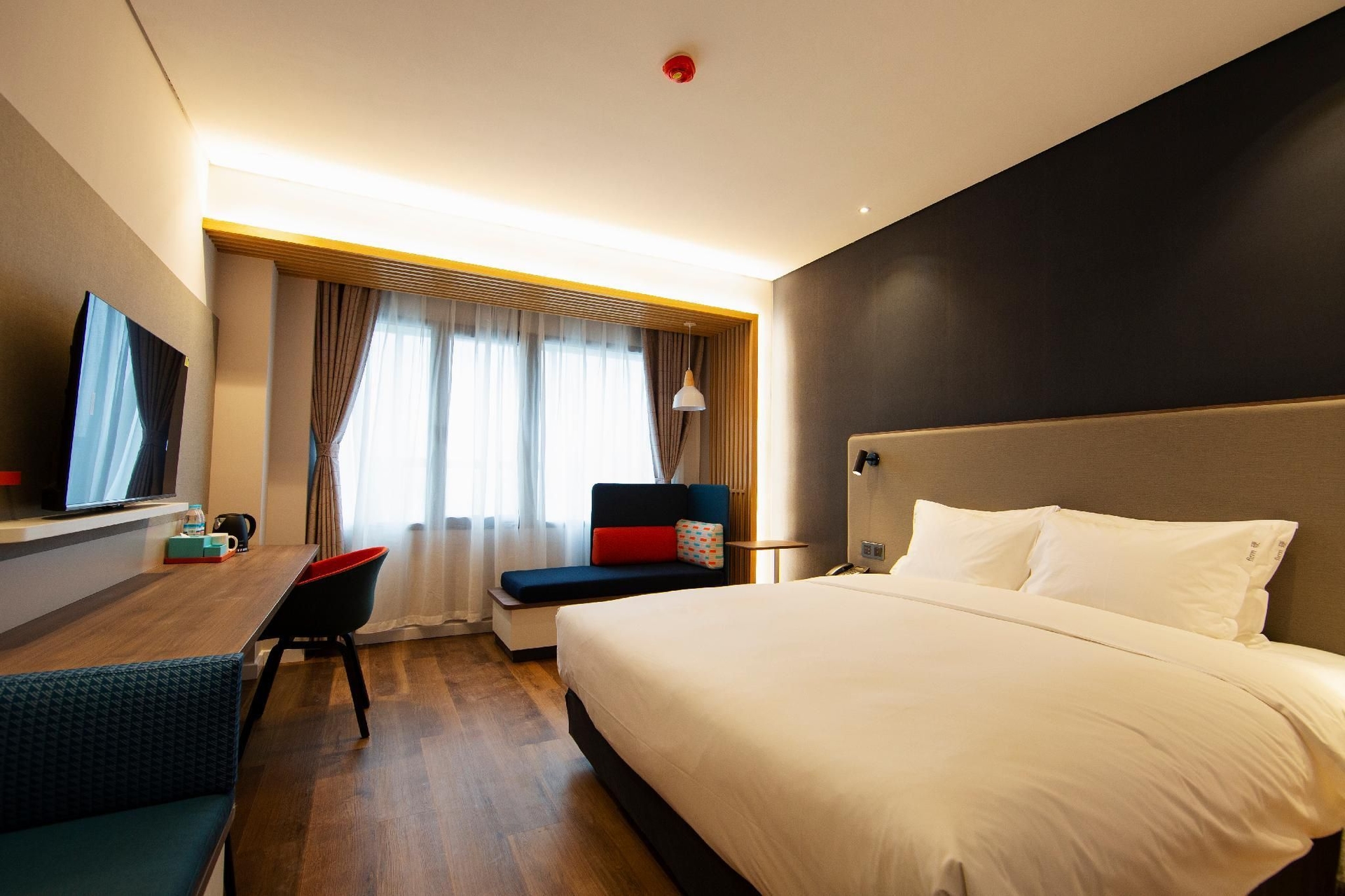 ฮอลิเดย์ อินน์ เอ็กซ์เพรส จี้หนาน จิงซือ (Holiday Inn Express Jinan Jingshi)1