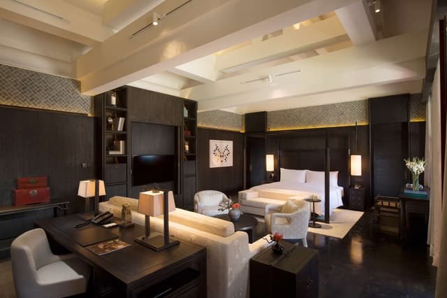 HUTONG TWO-BEDROOM SUITE