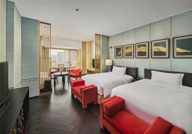 DOUBLE QUEEN PREMIER ROOM