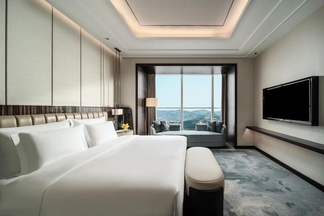 Room, 1 King Bed, City View
