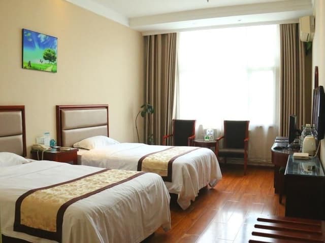 GTI - 1 Bed Guest Room, 1.5M Bed