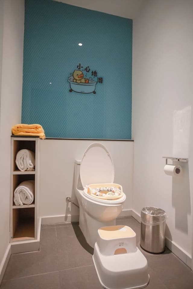Standard Room, 1 King Bed (Extra Floor Space, Kids Theme)