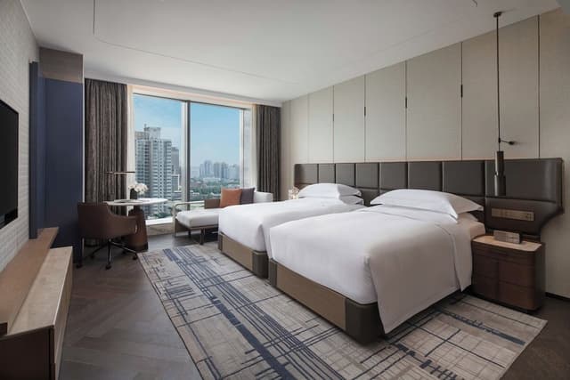Suite, 2 Bedrooms, Garden View