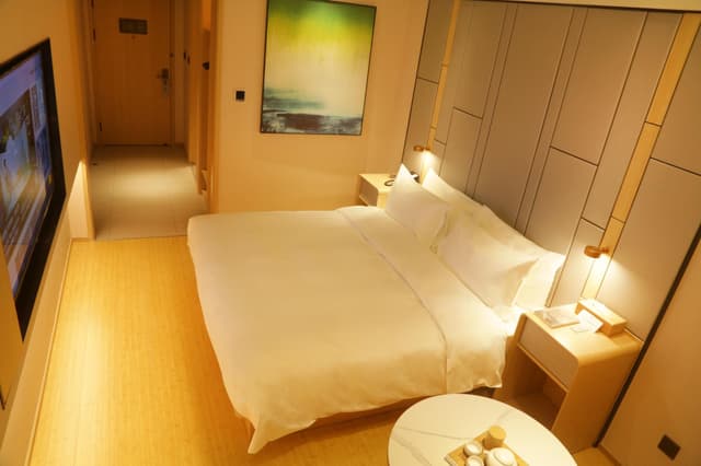 Huazhu - Superior BedRoom