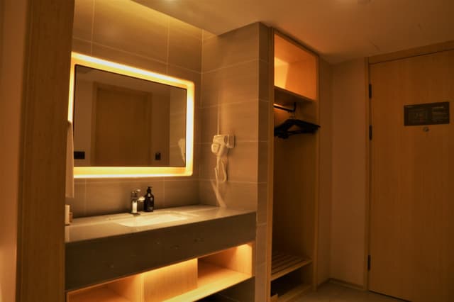 Huazhu - Twin Room