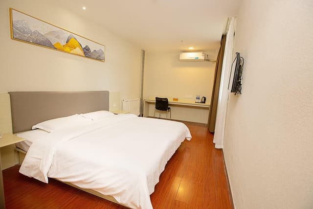 Huazhu - Superior BedRoom