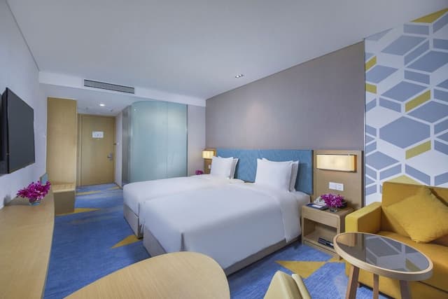 Standard Room, 2 Twin Beds, City View