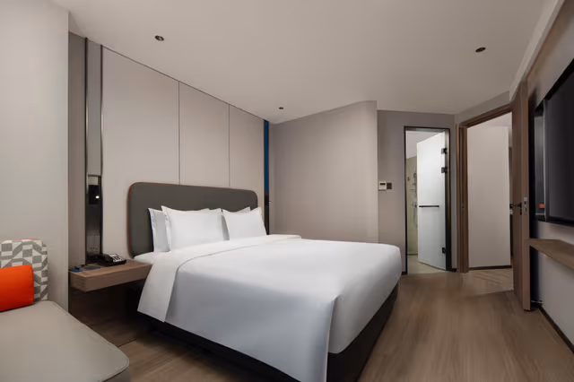 1 Bedroom Suite