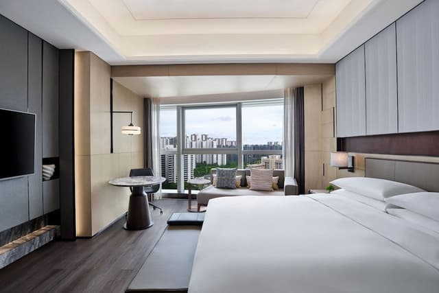 Premium Room, 1 King Bed