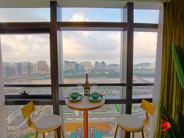 Superior Apartment, City View