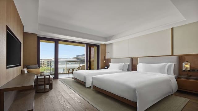 Suite, 2 Bedrooms (Green Bonding)