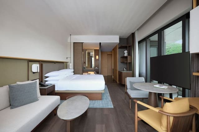 Room, 1 King Bed, Ocean View (Terrace)