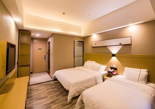 Dossen - City Family Room